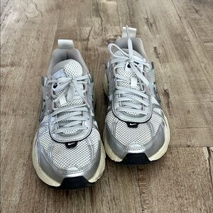 Nike V2K White & Silver Sneakers